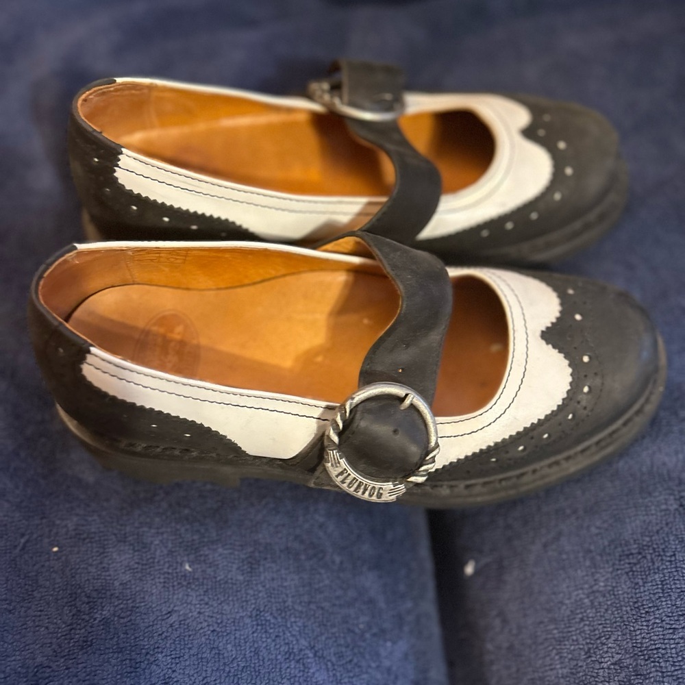 John Fluevog size 7 two tone Maryjane’s.  In excellent condition.